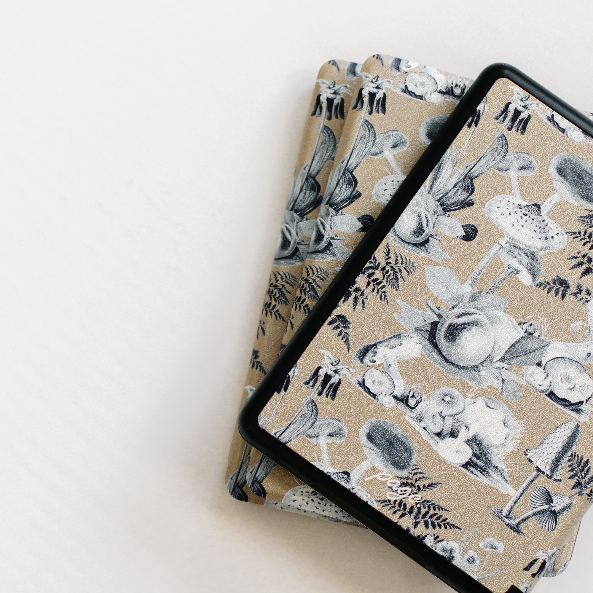 Cottagecore • Kindle Case