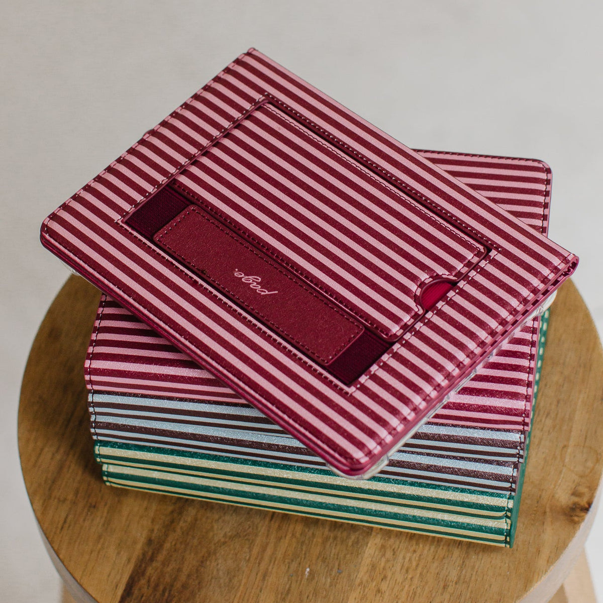 Noteworthy • Deluxe Kindle Case