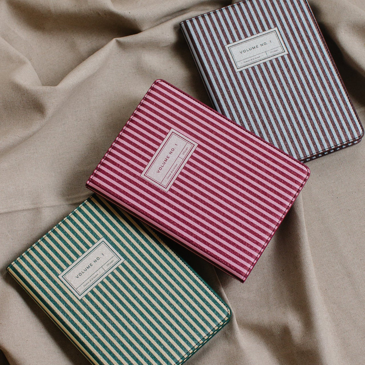 Noteworthy • Deluxe Kindle Case
