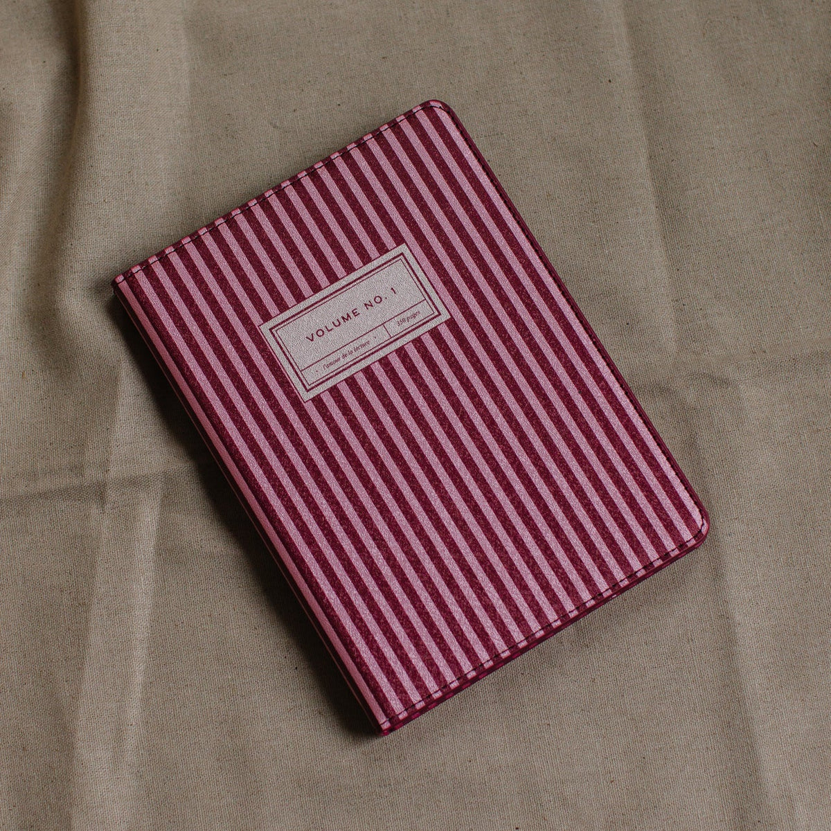 Noteworthy • Deluxe Kindle Case