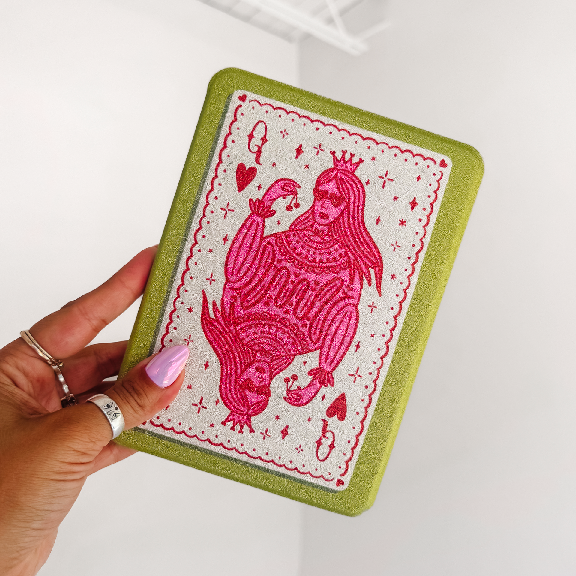 Queen of Hearts • Kindle Case